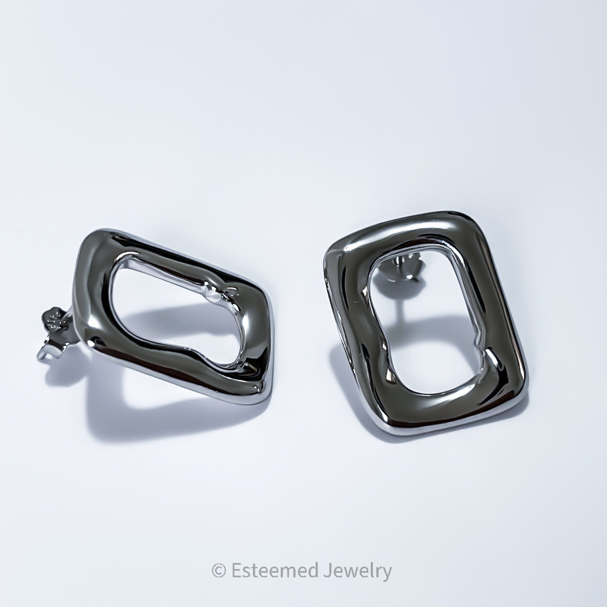 FraMe studs